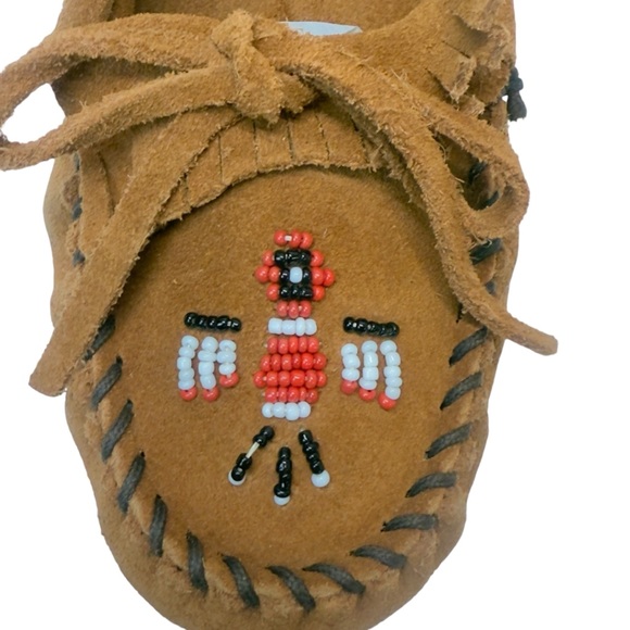 Minnetonka Brown Suede Moccasins with Beaded Thunderbird Accents Sz 10 - Picture 9 of 10